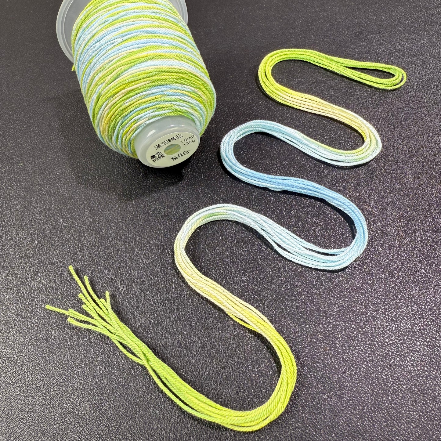 1.0mm Colorful Gradient Cotton Cord, 18-Strand Durable Thread, DIY Bracelet String, Handwoven Craft Rope, Strong Wear-Resistant Jewelry Making Cord,130 Meters Per Roll