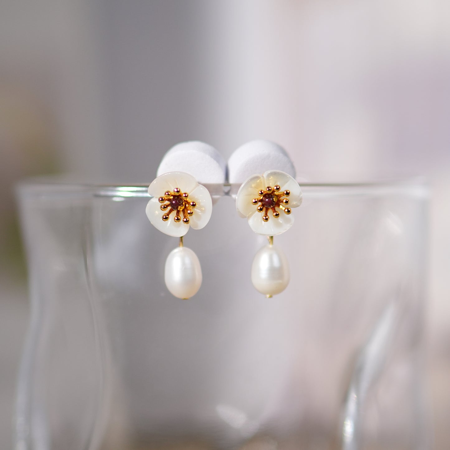 Natural Mother of Pearl Flower with Pearl Dangle Drop Earrings, Gold Plated S925 Sterling Silver Pearl Stud Earring, Mother's Day Gift
