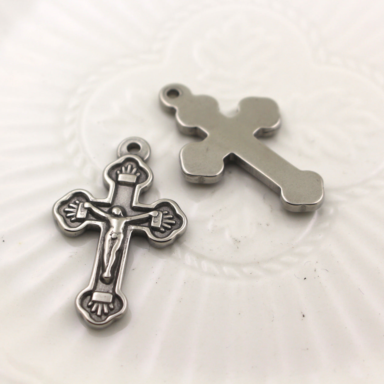 Stainless Steel (Titanium Steel) Oil-Pressed Cross Pendant | Retro European & American Men's Necklace Charm, Masculine Religious Jewelry