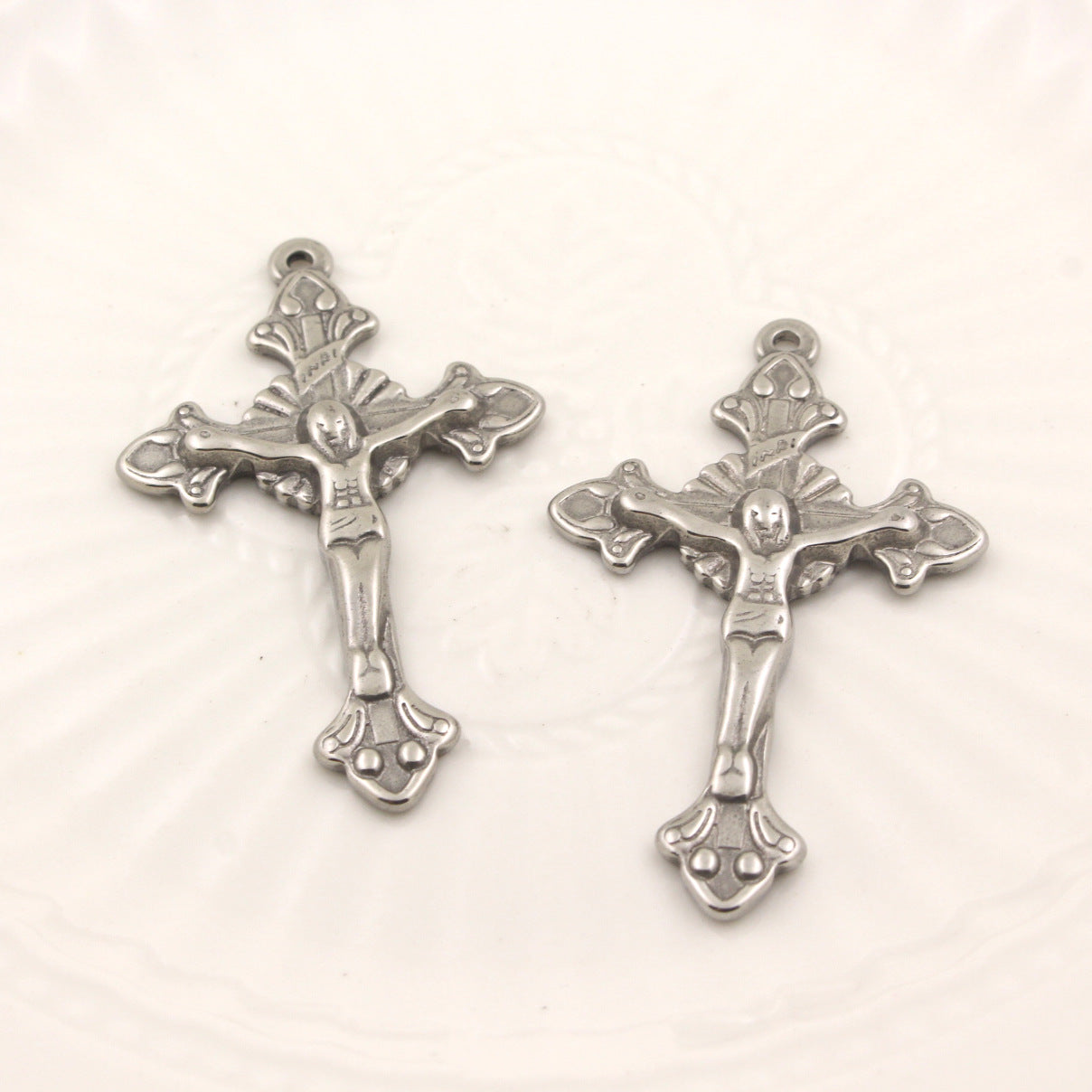 Stainless Steel (Titanium Steel) Cross Pendant | Classic Religious Jewelry Charm for Necklaces & Faith-Based Crafts