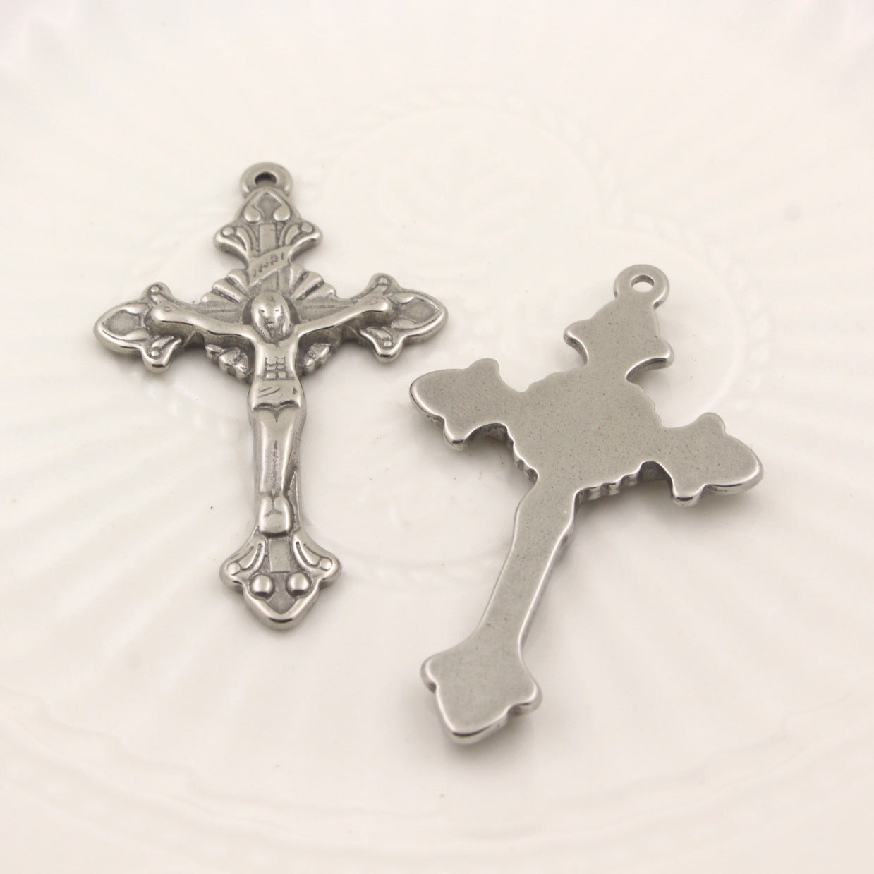 Stainless Steel (Titanium Steel) Cross Pendant | Classic Religious Jewelry Charm for Necklaces & Faith-Based Crafts
