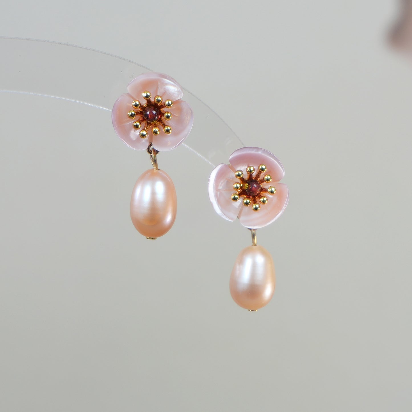 Natural Mother of Pearl Flower with Pearl Dangle Drop Earrings, Gold Plated S925 Sterling Silver Pearl Stud Earring, Mother's Day Gift
