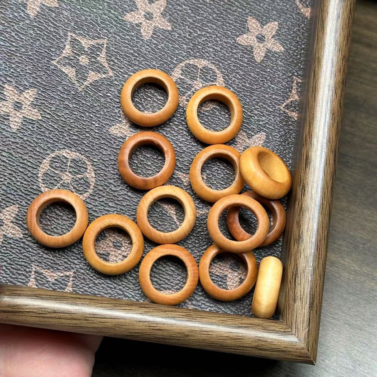 2PCS Hand-Carved Sandalwood Spinner Ring / Stopper Ring | DIY Bead Accessory for Buddhist Prayer Beads & Wenwan Jewelry