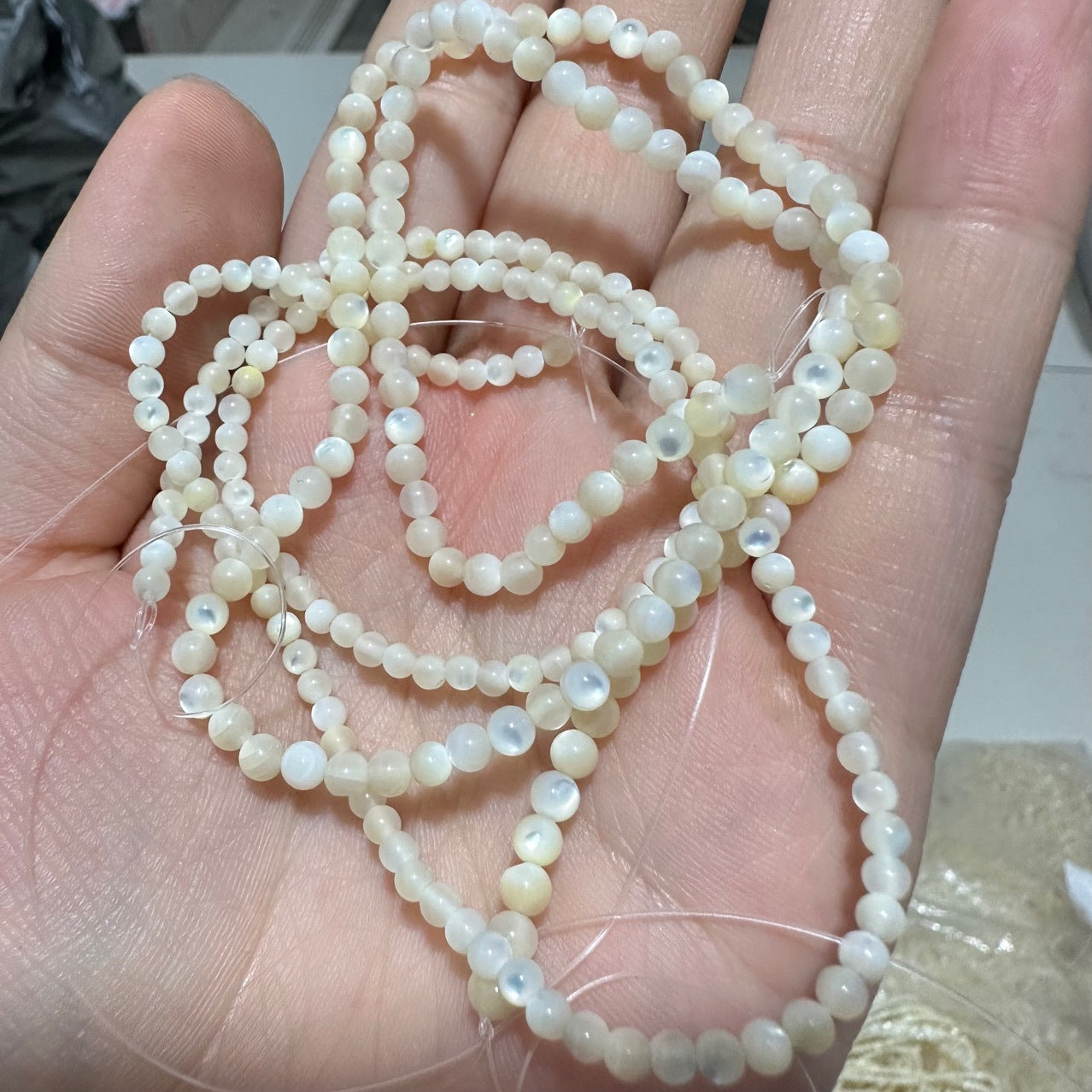 3mm Natural Mother of Pearl Shell Loose Beads - Tiny Shell Beads for DIY Jewelry Making, Craft Projects