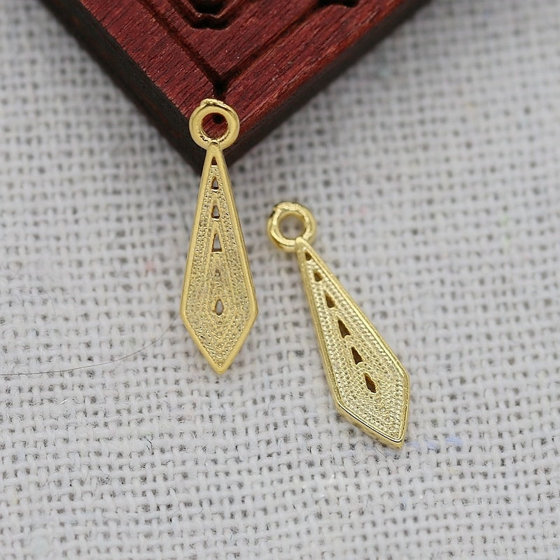 4PCS 24K Gold Plated Leaf Pendant 17x5mm, Brass DIY Charm for Hairpins and Earrings, Fade-Resistant Jewelry Findings