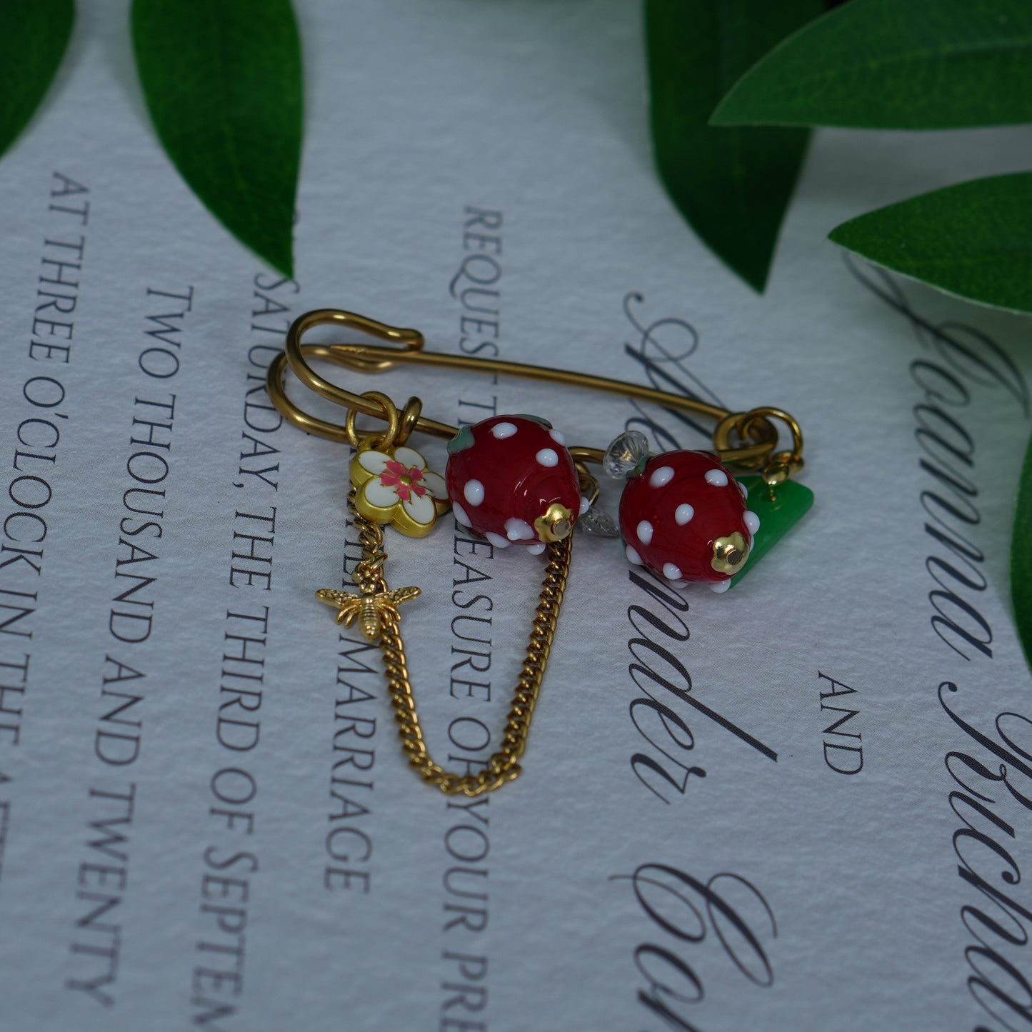 Glass Strawberry Fruit Brooch, Handmade Safety Pin Charm Pin with Flower, Bee, Leaf & Chain Dangle, Kawaii Vintage Style Jewelry Gift