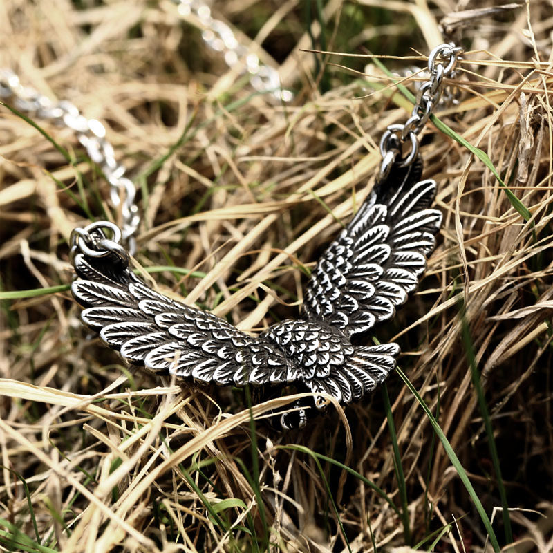 Stainless Steel Vintage Flying Eagle Pendant - Nature-Inspired DIY Jewelry Component