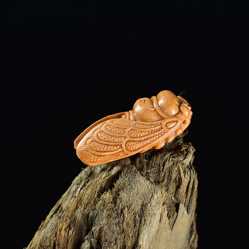 Natural Green Sandalwood Carved Cicada DIY Pendant - Handmade Insect Charm for Jewelry Making