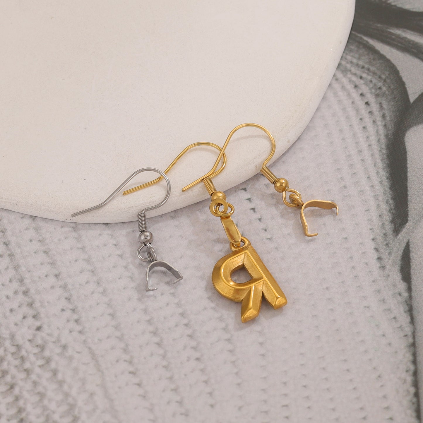 2Pairs Stainless Steel Earing Hook with Clips - Titanium Steel Pendant Earrings with Big Ear Clips