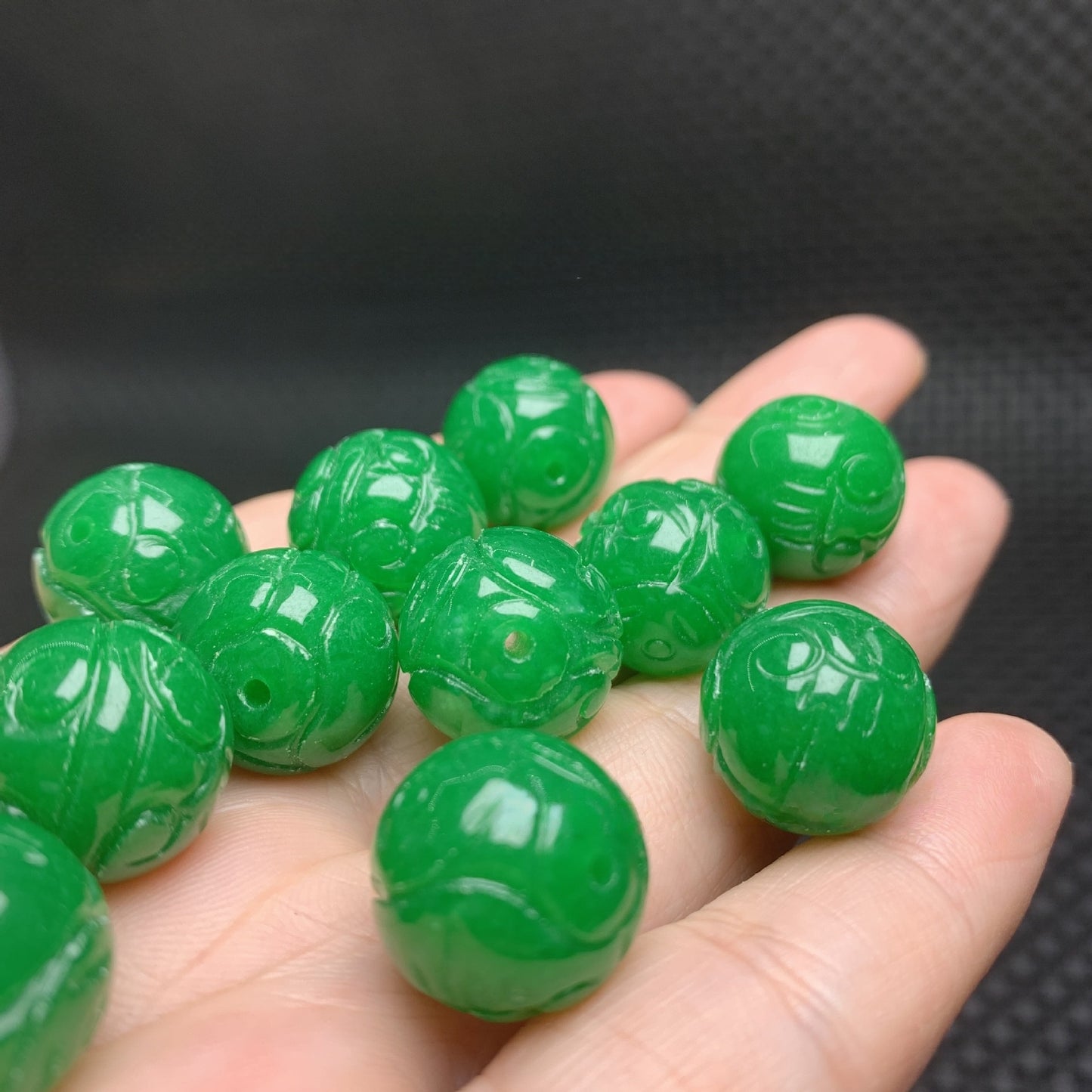 Natural Green jade Dragon Beads, Loose Dragon Pattern Gemstone Beads, Twisted Rope Carved Round Beads for DIY Jewelry Accessories