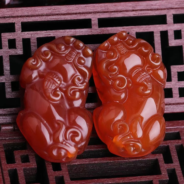 Natural Agate Pixiu Pendant, Hand Carved Chinese Amulet, Stone Pixiu Charm for Protection, Lucky Talisman for DIY Jewelry Making