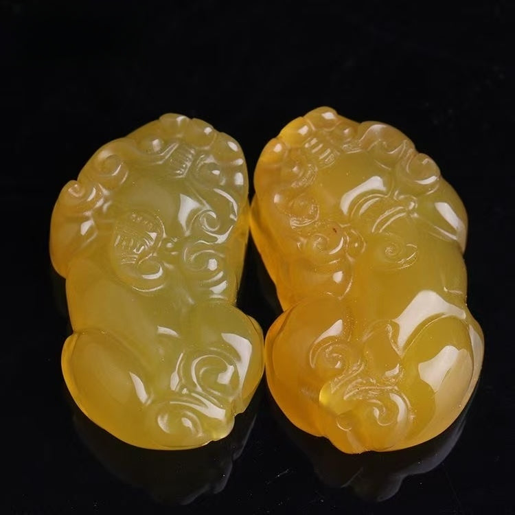 Natural Agate Pixiu Pendant, Hand Carved Chinese Amulet, Stone Pixiu Charm for Protection, Lucky Talisman for DIY Jewelry Making