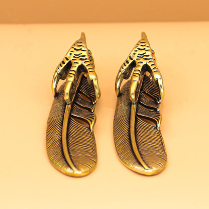 1PCS Vintage Brass Eagle Claw Feather Pendant, Retro Bird Talon Leaf Charm, Antique Brass Jewelry Making Supplies, Keychain Pendant