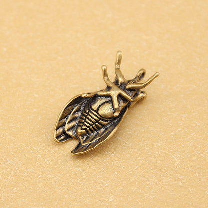 Vintage Brass Cicada Pendant, Retro Insect Charm, Antique Brass Golden Cicada Pendant, Symbol of Rebirth and Luck, Jewelry Making Supplies
