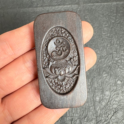 Agarwood Sandalwood Lotus Mantra Charms, Tibetan Om Mani Padme Hum Pendants for Meditation Mala