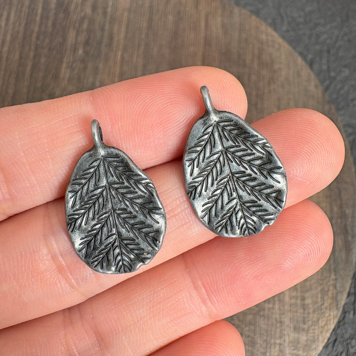 10PCS Antique Silver Textured Leaf Charms, Vintage Metal Leaf Pendants for Jewelry Making
