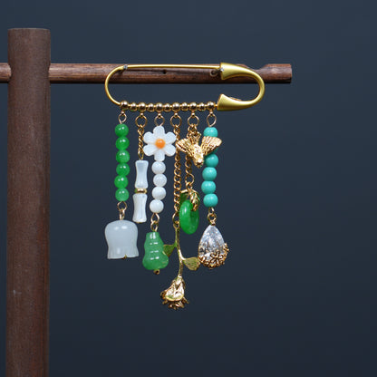 Handmade Auspicious Charm Brooch, Jade Mother‑of‑Pearl Tassel Lapel Pin