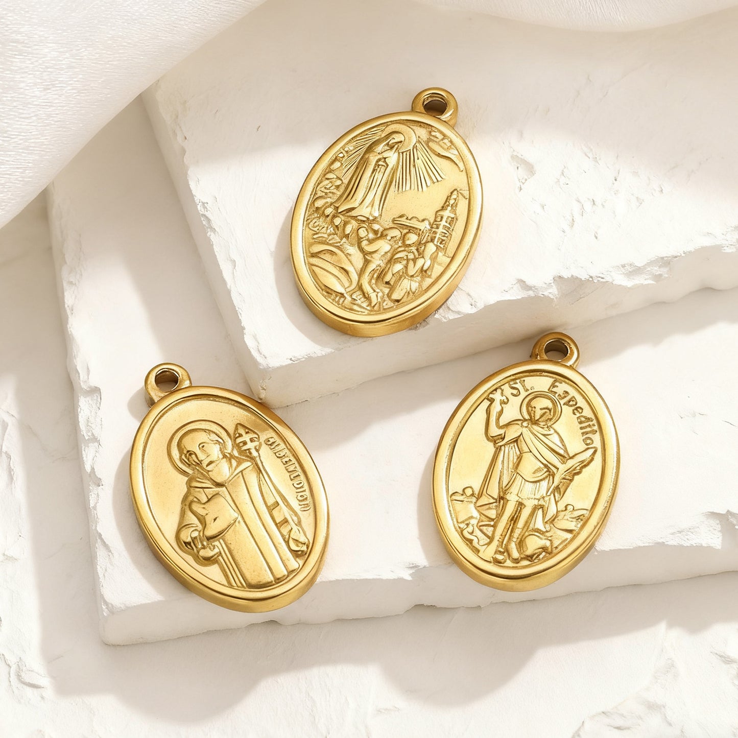 2PCS Vintage Embossed Portrait Coin Pendant, European Queen & Madonna Stainless Steel Charm, DIY Necklace Jewelry Making Accessory