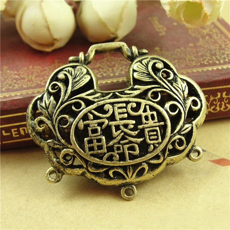 Vintage Longevity Lock Pendant | Chinese Traditional Lucky Charm for Protection & Blessing