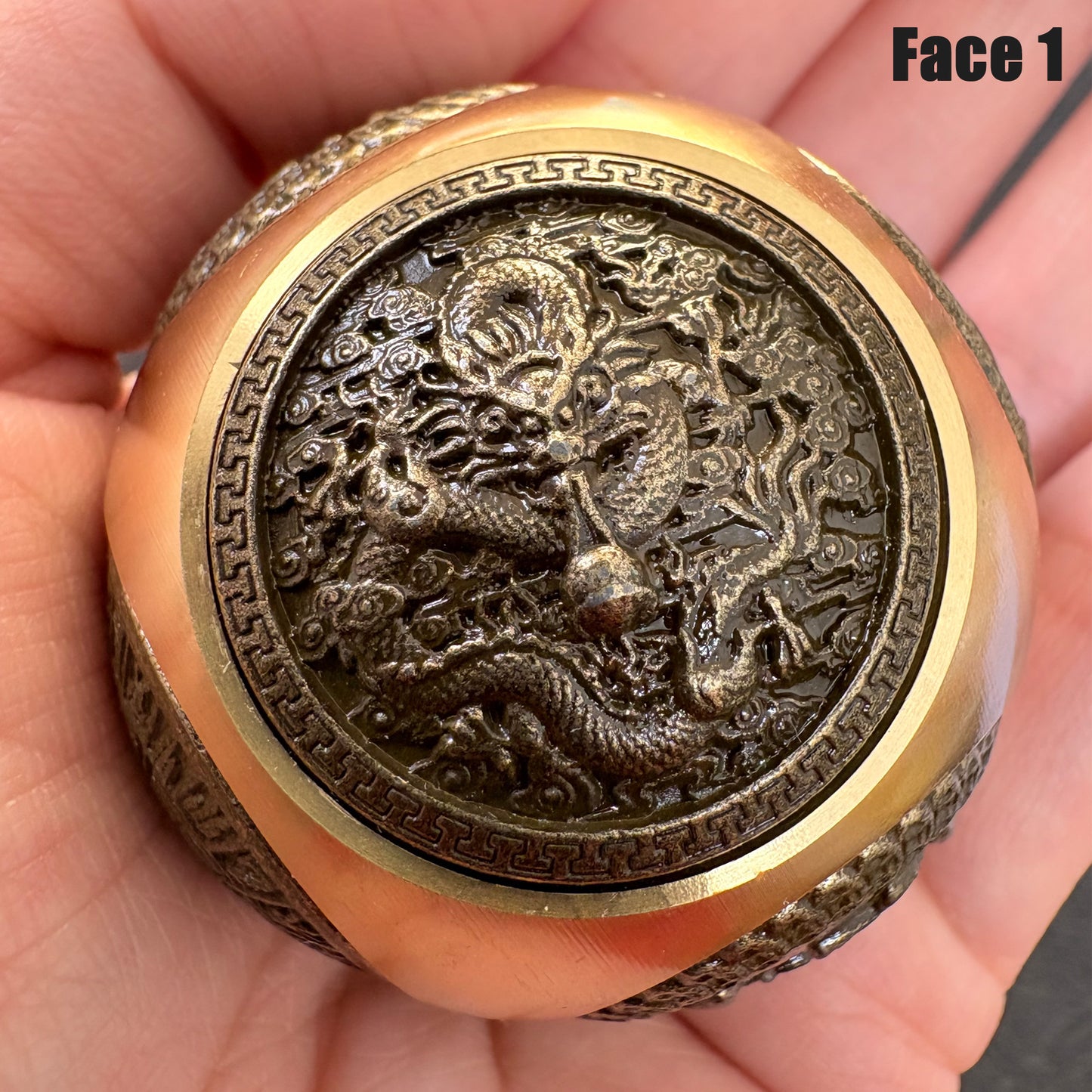 Brass Dragon Rotating Ball Figurine, Vintage Copper Hexagon Fortune Spinner, Taichi Zen Decor, Lucky Symbol Fidget Toy（1 Piece）