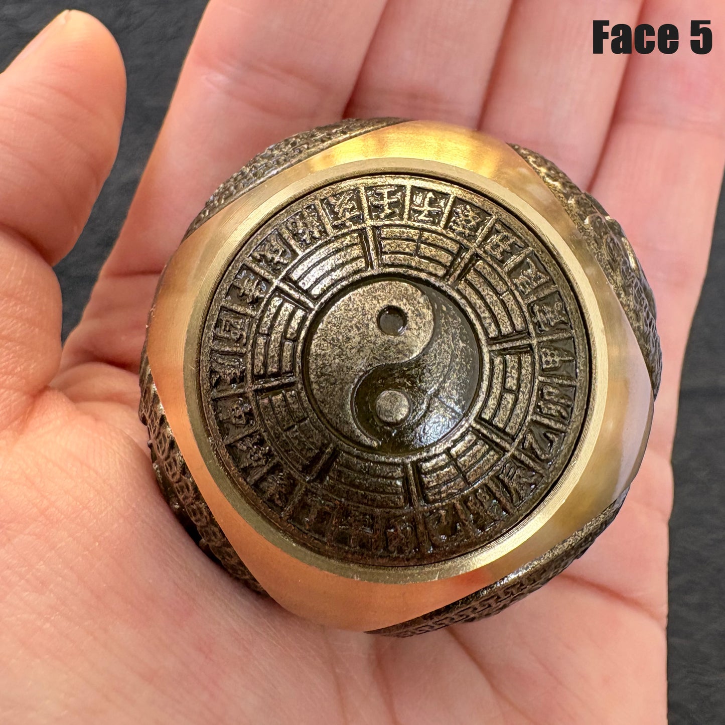 Brass Dragon Rotating Ball Figurine, Vintage Copper Hexagon Fortune Spinner, Taichi Zen Decor, Lucky Symbol Fidget Toy（1 Piece）