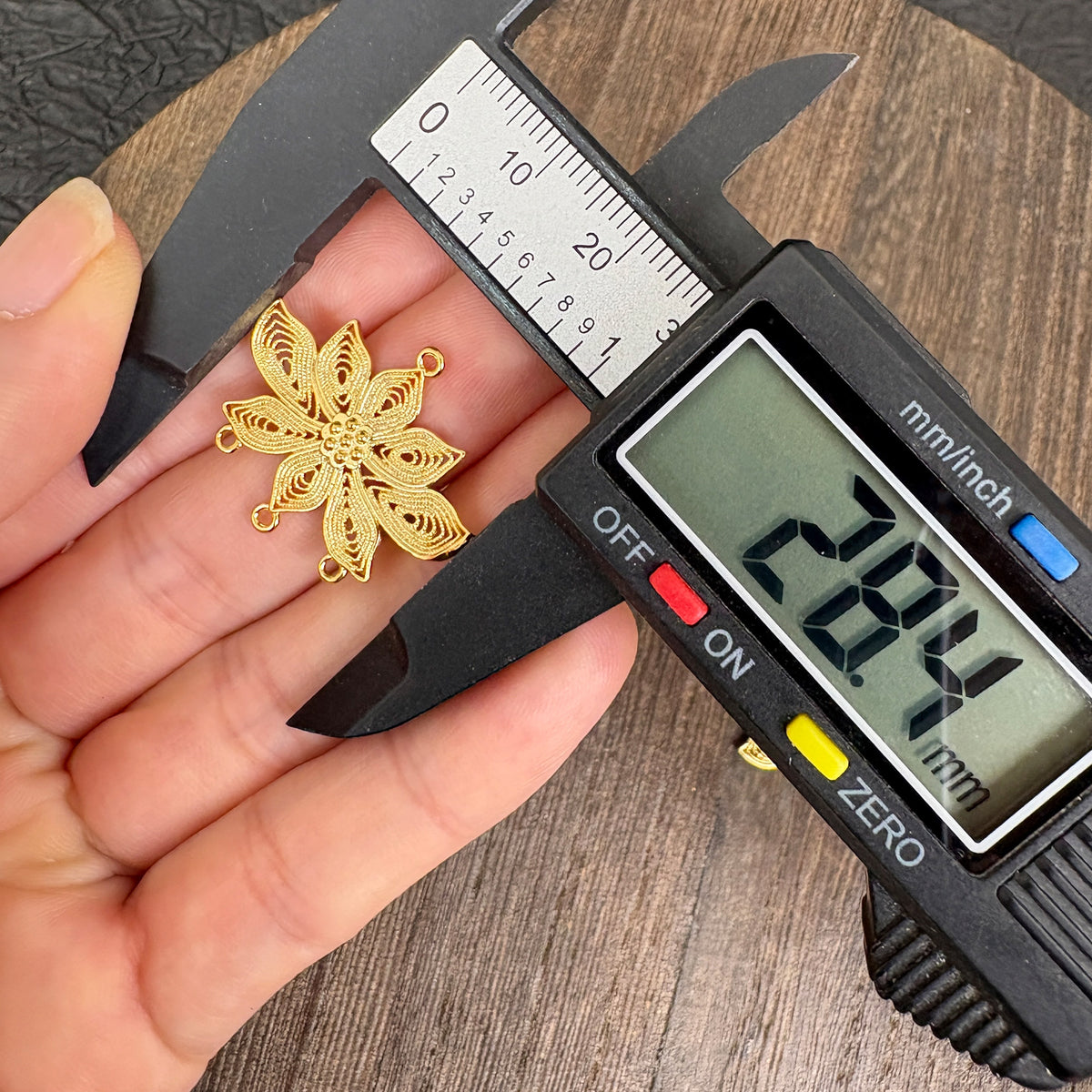 2PCS 24K Gold Plated Filigree Lotus Connector, DIY Jewelry Making Charm