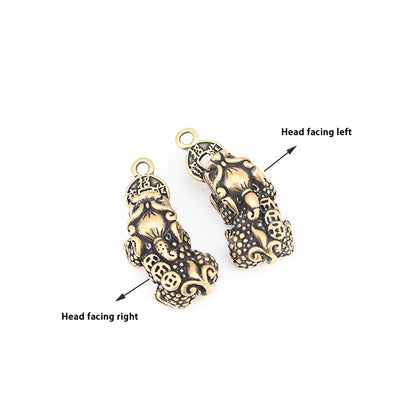1 Pair of Vintage Brass Pi Xiu Pendants, Retro Chinese Money Pixiu Charms, Feng Shui Lucky Creature Pendants, Antique Brass DIY Jewelry Supplies