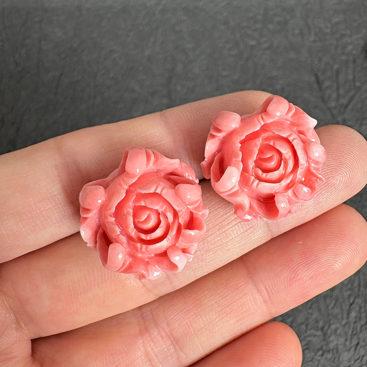 2PCS 20mm Peony Flower Pendants, Shell Powder Floral Jewelry Charms