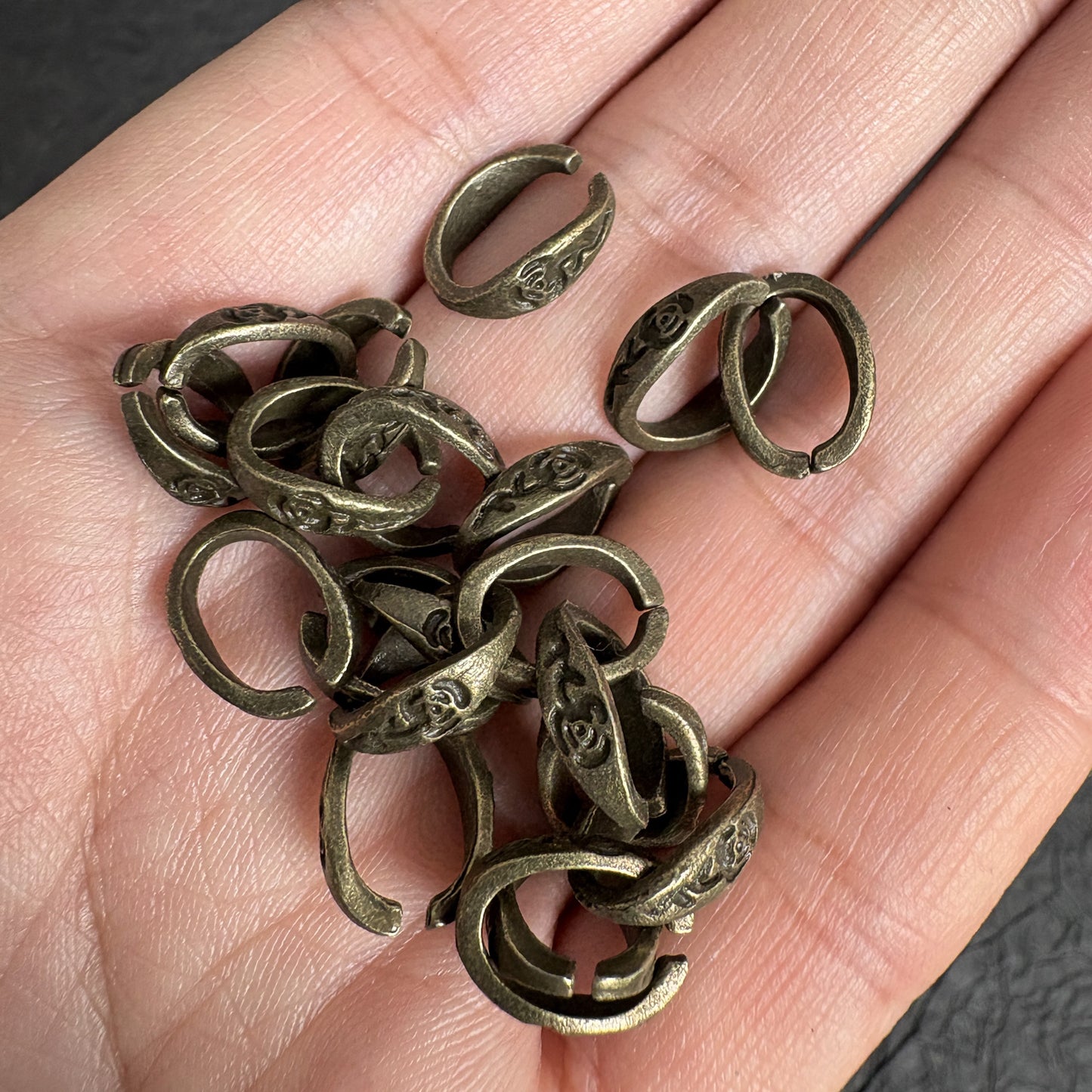 40PCS Antique Silver & Bronze Oval Rose Jump Rings, Donut Bead Chain Making Findings