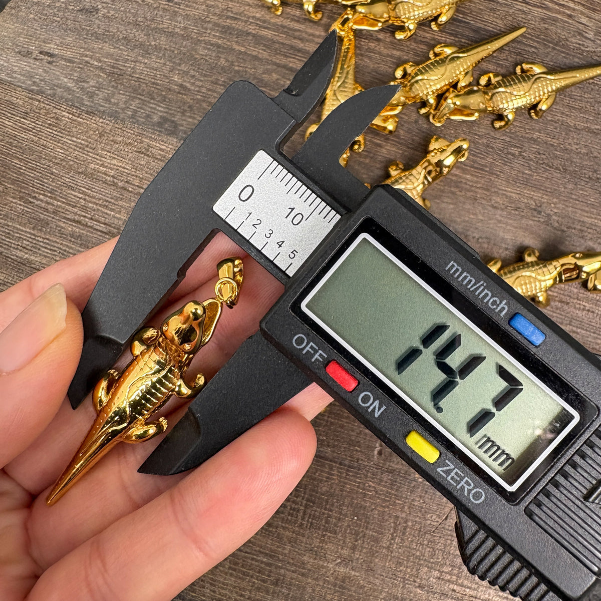 Stainless Steel Crocodile Charm, Vacuum Plated DIY Jewelry Making Pendant