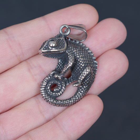 Stainless Steel Lizard Pendant, Antiqued Chameleon Charm, Gothic Reptile Pendant for Jewelry Making