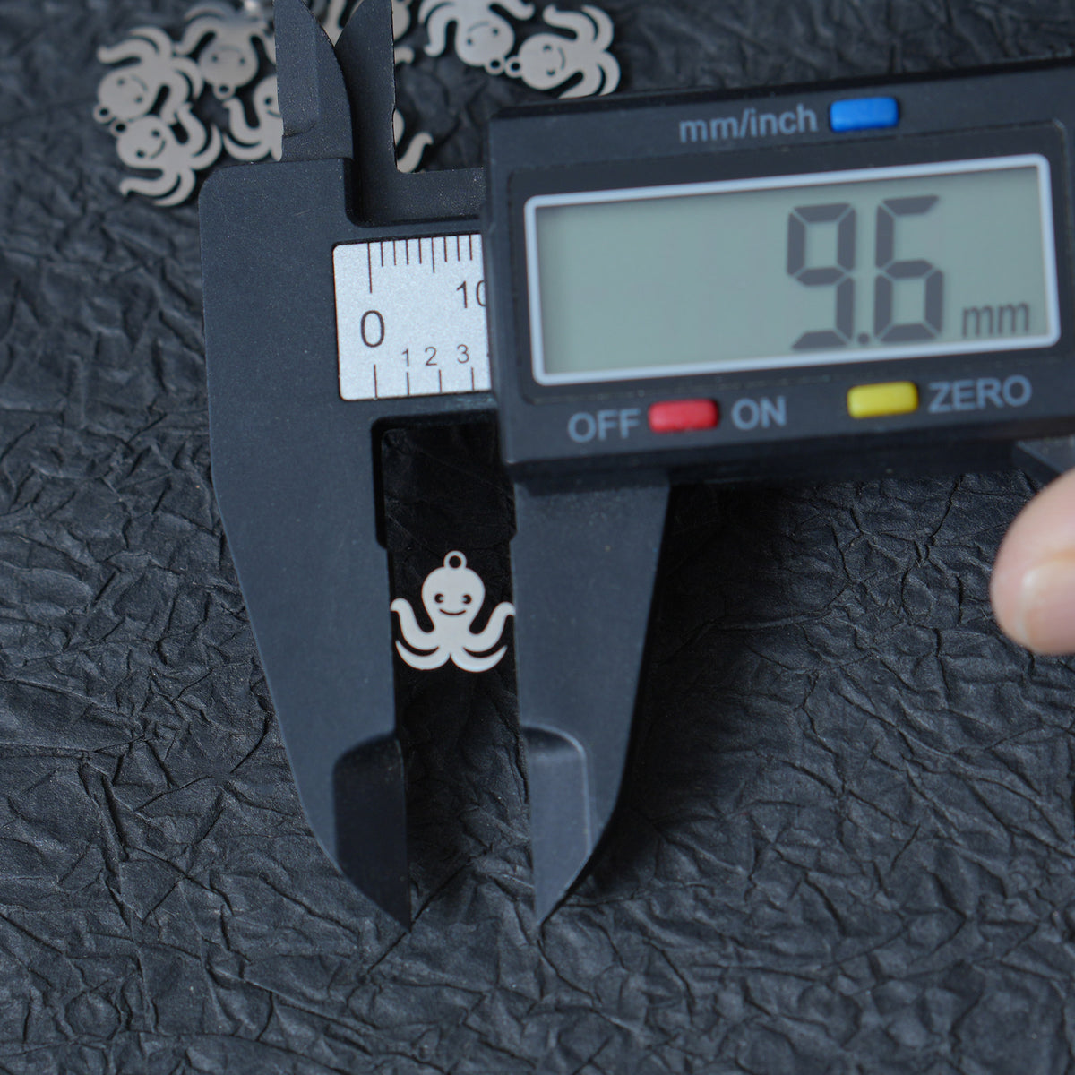 10PCS Smiley Octopus Stainless Steel Charm, Tiny Ocean Animal Pendant, DIY Jewelry Making Finding