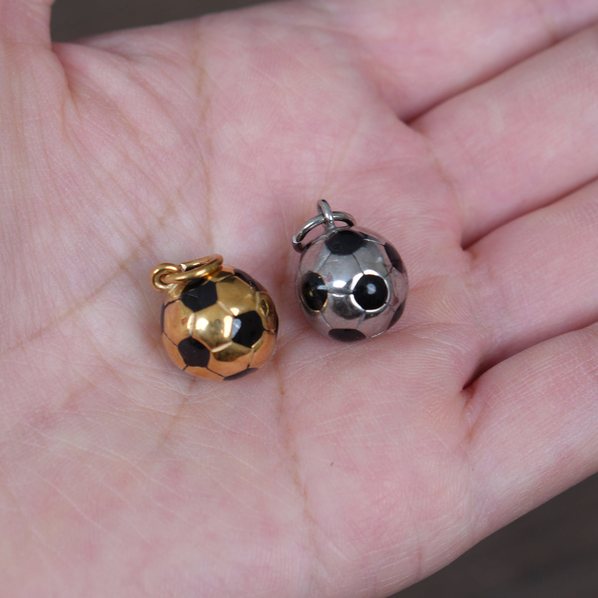 Stainless Steel Soccer Ball Charm, Football Pendant, Sport Jewelry Making Supply，13mm