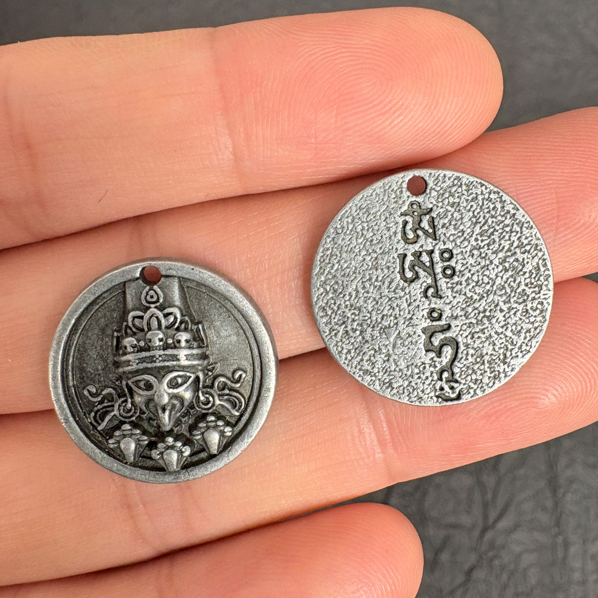 2PCS Zakiram Wealth Goddess Amulet Pendants, Tibetan Protection Charm, Spiritual Necklace for Peace & Abundance