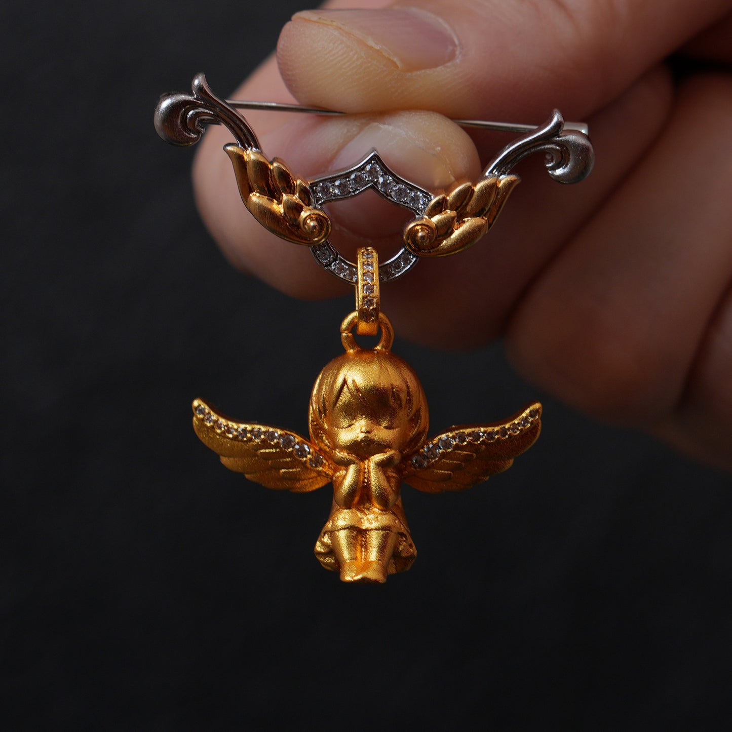 Vintage Angel Brooch:Retro Gold Silver Angel Wings Pin Jewelry