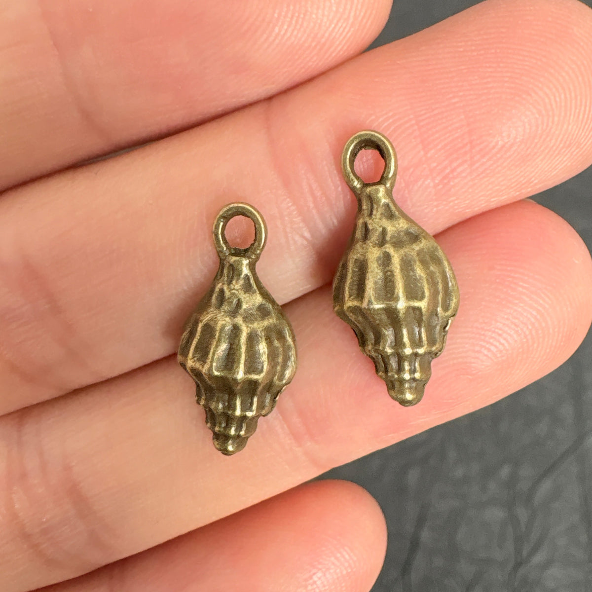 30PCS Antique Bronze Conch Shell Charms, Vintage Spiral Seashell Pendants for Jewelry Making