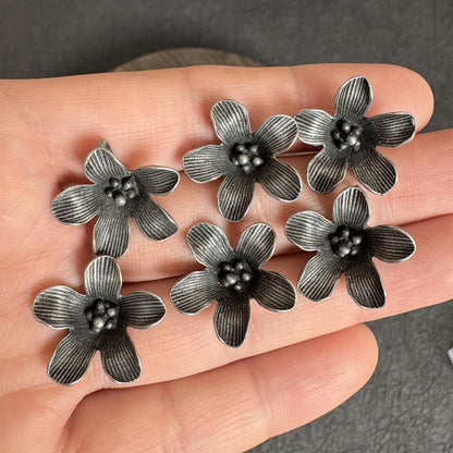 6PCS Vintage Lily Flower Pendants - Handmade Boho Floral Charm