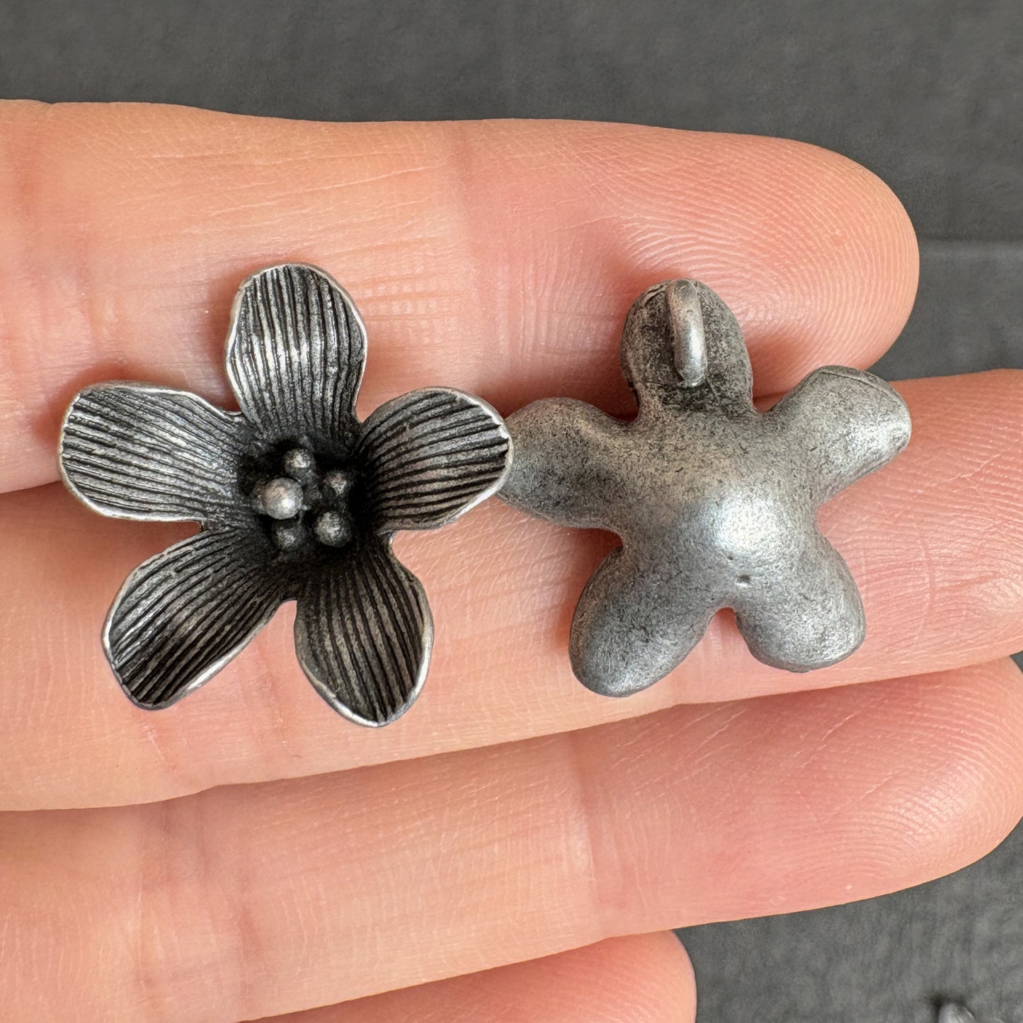 6PCS Vintage Lily Flower Pendants - Handmade Boho Floral Charm