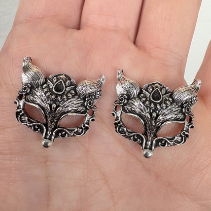6PCS Vintage Double Hole Fox Mask Pendant, Antique Animal Charm, Retro Jewelry Findings for DIY Necklaces and Bracelets