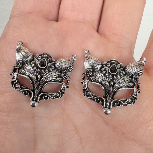 6PCS Vintage Double Hole Fox Mask Pendant, Antique Animal Charm, Retro Jewelry Findings for DIY Necklaces and Bracelets