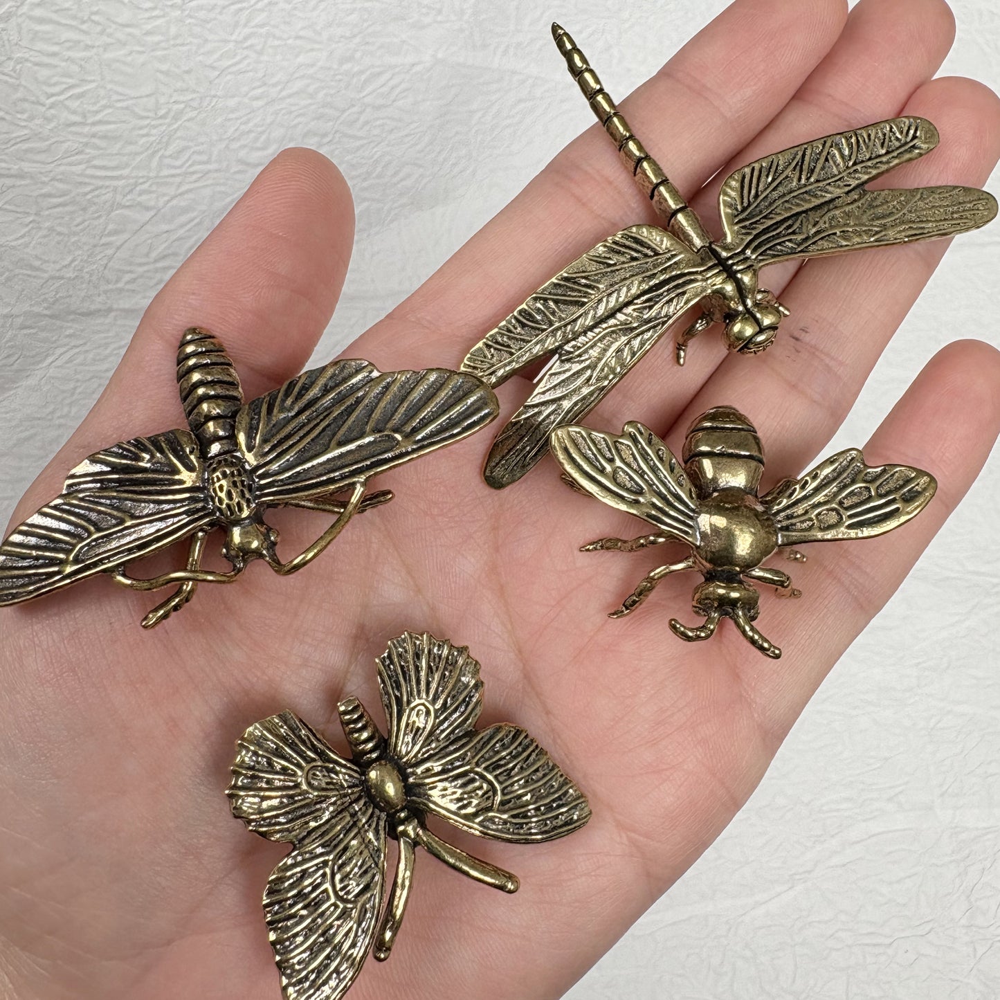 Vintage Brass Dragonfly Butterfly Bee Moth Figurines, Retro Insect Ornaments, Brass Animal Decor, Home Desk Decoration, Collectible Gifts
