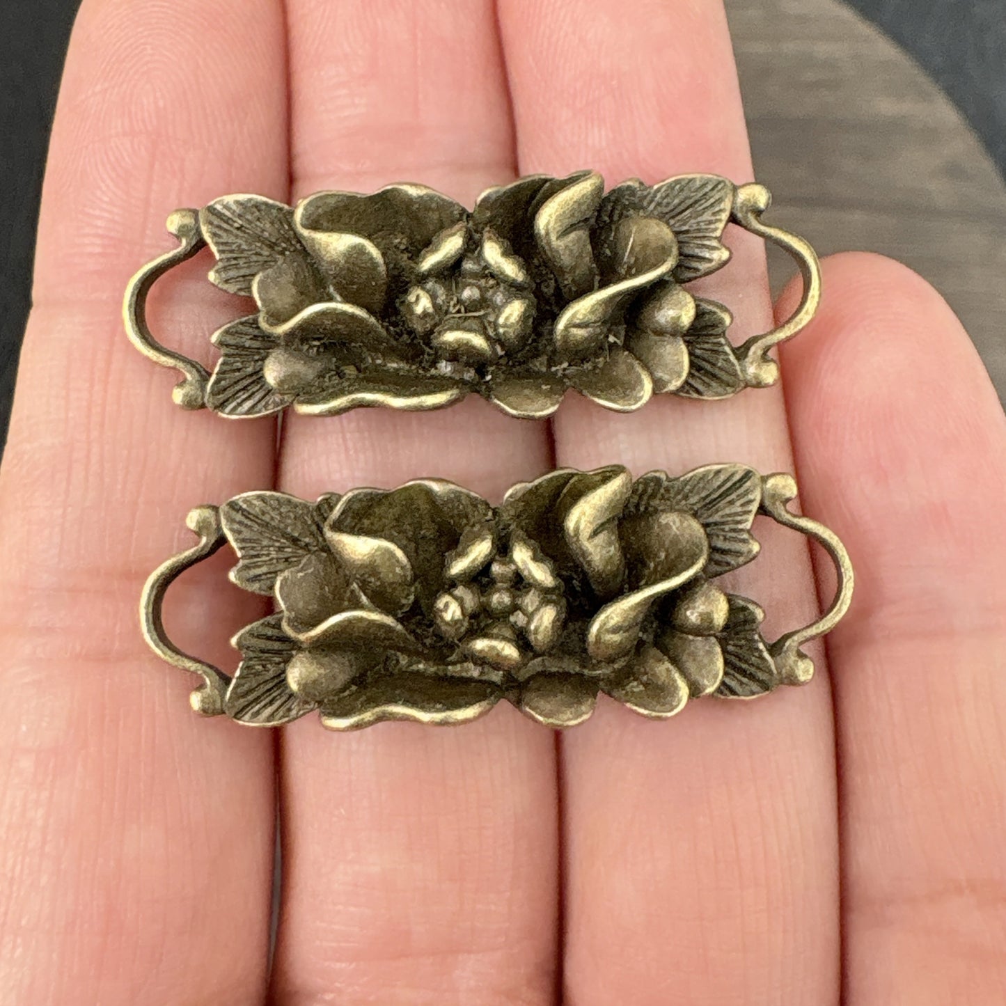 2PCS Antique Bronze Double Loop Lotus, Camellia, and Rose Flower Connector, Vintage Floral Bracelet Charm