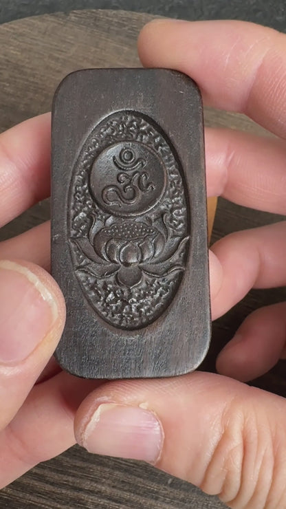 Agarwood Sandalwood Lotus Mantra Charms, Tibetan Om Mani Padme Hum Pendants for Meditation Mala