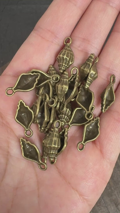 30PCS Antique Bronze Conch Shell Charms, Vintage Spiral Seashell Pendants for Jewelry Making