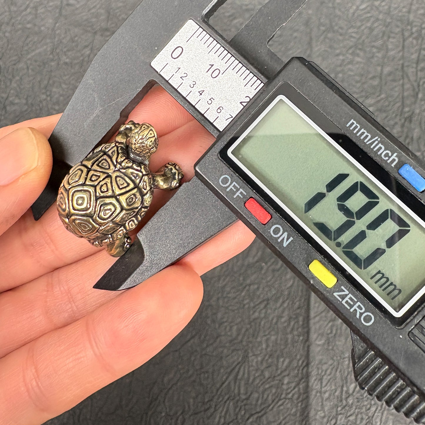 2PCS Vintage Brass Longevity Turtle Figurines, Feng Shui Tortoise Decor, Good Luck and Prosperity Symbol